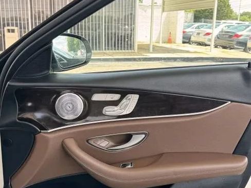 Used 2019 Mercedes-Benz E 300 w/ Premium 1 Package image 25