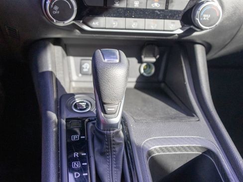 Used 2024 Nissan Sentra S FWD image 14