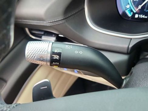 Used 2024 Genesis GV80 2.5T w/ Prestige Package image 43