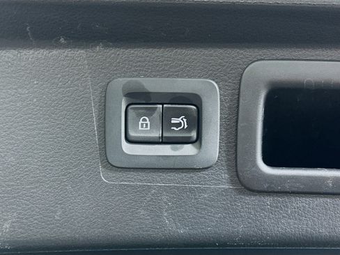 Used 2025 MAZDA CX-50 AWD 2.5 S w/ Premium Package image 32