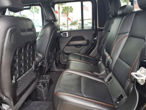 Used 2022 Jeep Gladiator Mojave AWD/4WD image 24