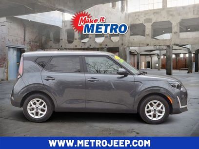 Used 2023 Kia Soul LX w/ LX Technology Package