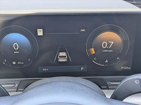 Used 2026 Hyundai Kona SEL Premium FWD image 11