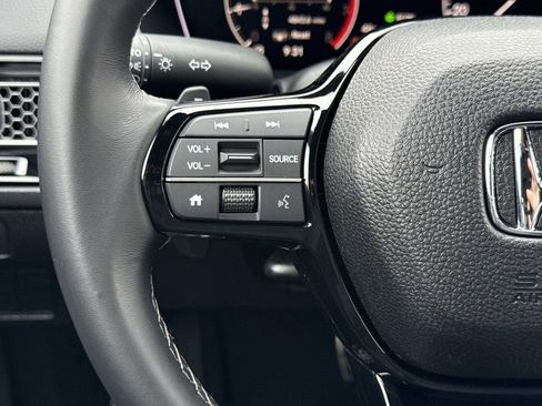 Used 2025 Honda Civic Sport image 9