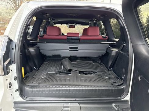 Used 2021 Lexus GX 460 Premium w/ Premium Package image 12