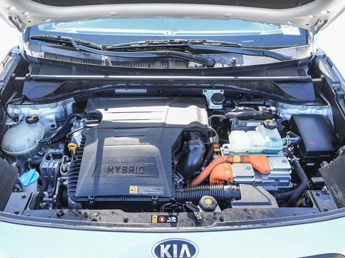 Used 2019 Kia Niro LX FWD image 24