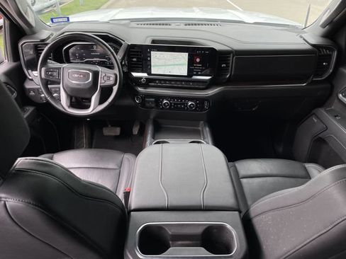 Used 2025 GMC Sierra 2500 SLT w/ SLT Convenience Package AWD/4WD image 10