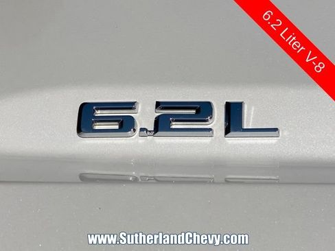 Used 2021 Chevrolet Silverado 1500 High Country w/ Technology Package AWD/4WD image 12