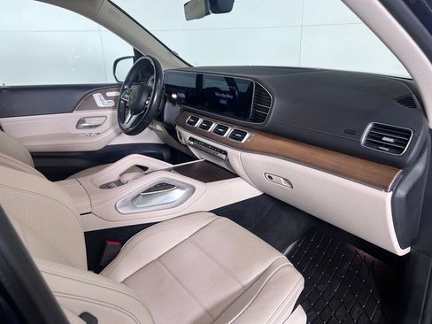 Used 2021 Mercedes-Benz GLS 450 4MATIC image 20