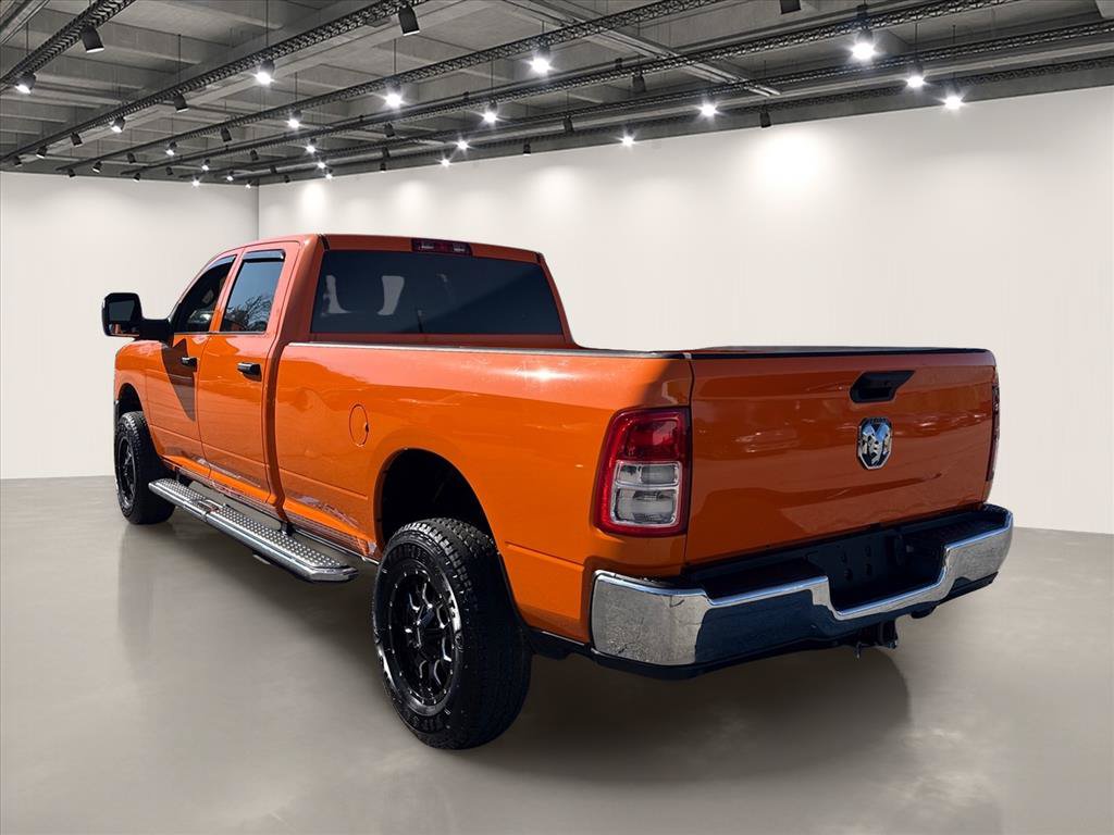 Used 2024 RAM 2500 Tradesman w/ Chrome Appearance Group AWD/4WD image 5
