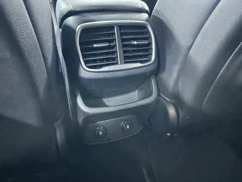 Used 2020 Hyundai Santa Fe SEL w/ Convenience + Premium Package image 40