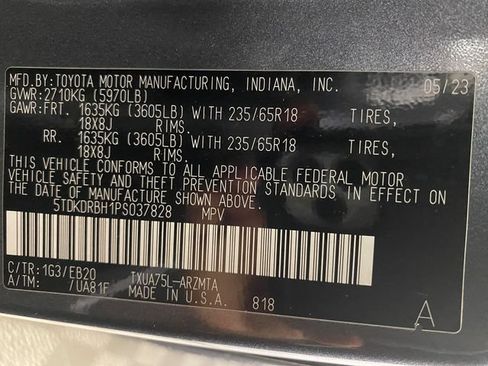Used 2023 Toyota Highlander XLE AWD/4WD image 27