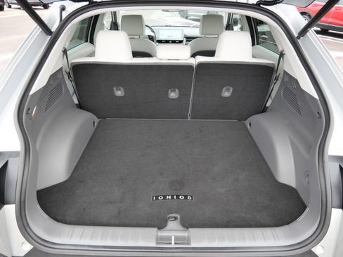 Used 2023 Hyundai Ioniq 5 SEL image 18