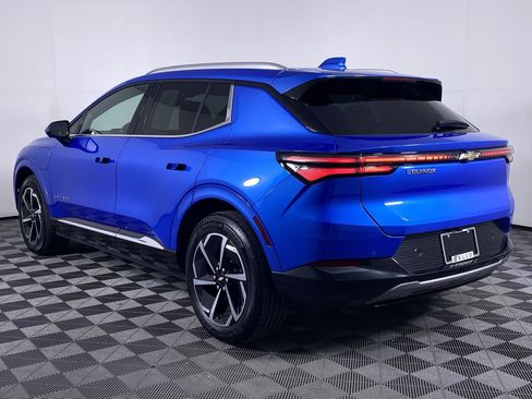 Certified 2025 Chevrolet Equinox EV LT w/ Convenience Package image 16