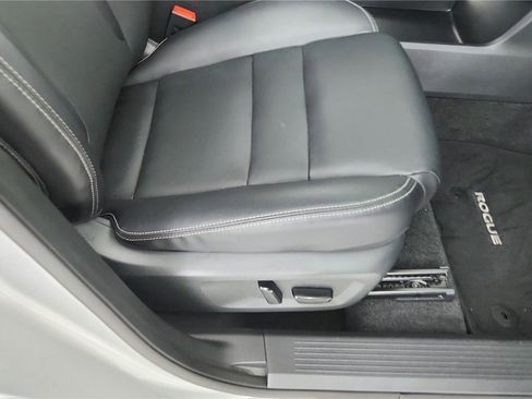 Used 2023 Nissan Rogue SL w/ SL Premium Package FWD image 21
