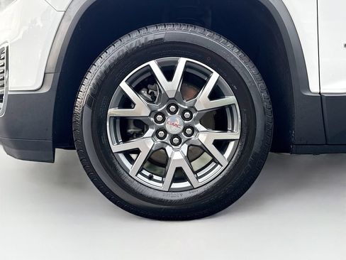 Used 2023 GMC Acadia SLT AWD/4WD image 34