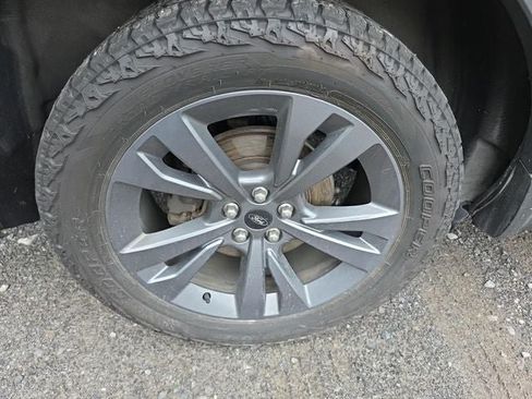 Used 2023 Ford Explorer XLT w/ Equipment Group 202A AWD/4WD image 26