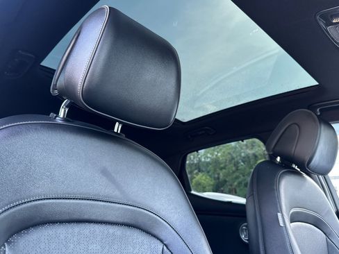 Used 2023 Genesis GV60 Advanced image 18