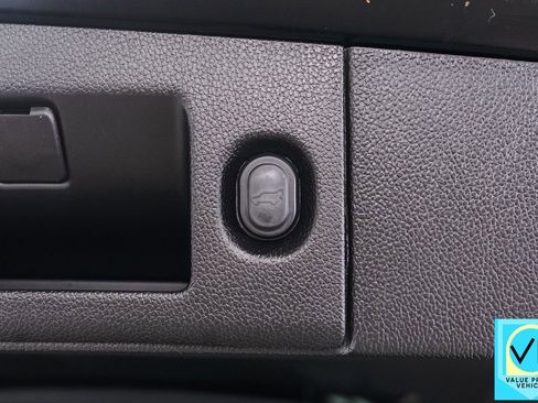 Used 2020 Chevrolet Tahoe Premier image 43