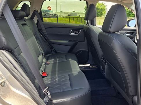 Used 2026 Nissan Rogue Platinum w/ Platinum Premium Package AWD/4WD image 16