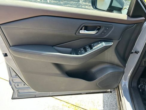 Certified 2023 Nissan Rogue SL FWD image 19
