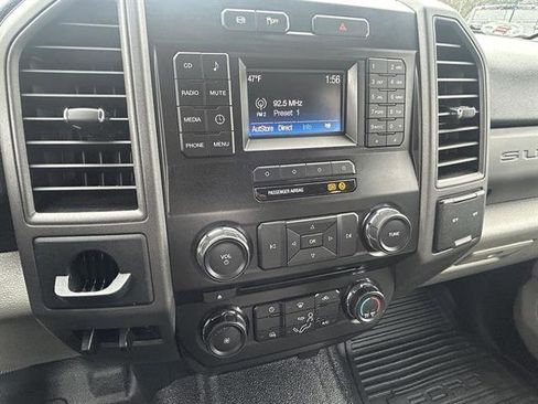 Used 2018 Ford F550 2WD Crew Cab Super Duty image 17