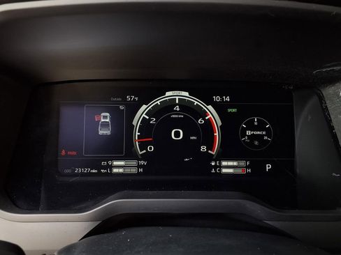 Used 2024 Toyota Tundra Limited AWD/4WD image 12