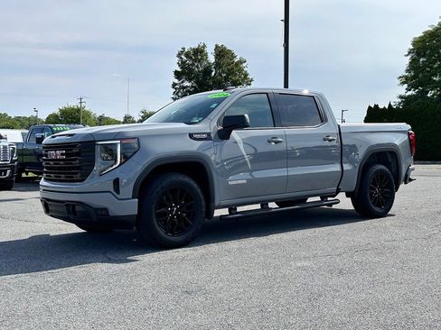 Used 2024 GMC Sierra 1500 Elevation AWD/4WD image 2