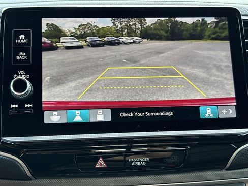 Used 2025 Honda Ridgeline RTL image 6