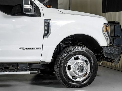 Used 2022 Ford F350 Lariat w/ Lariat Value Package AWD/4WD image 7