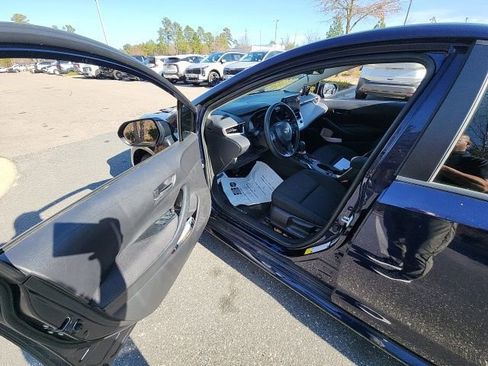 Used 2024 Toyota Corolla LE w/ LE Convenience Package image 16