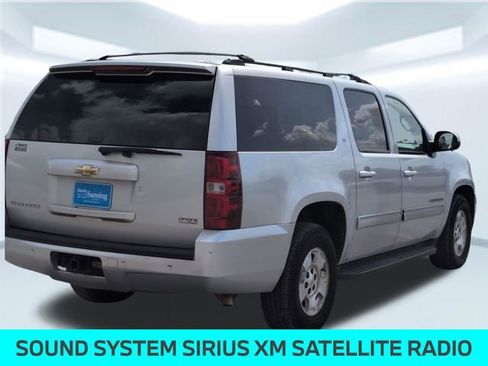 Used 2010 Chevrolet Suburban LT image 5