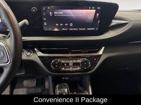 Used 2024 Buick Envista Sport Touring w/ Convenience I Package FWD image 5