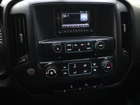 Used 2015 Chevrolet Silverado 2500 W/T w/ WT Convenience Package AWD/4WD image 17