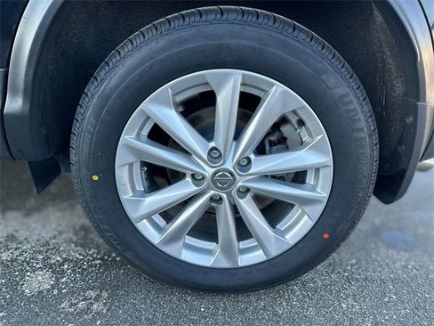 Used 2018 Nissan Rogue Sport S w/ S Appearance Package image 10