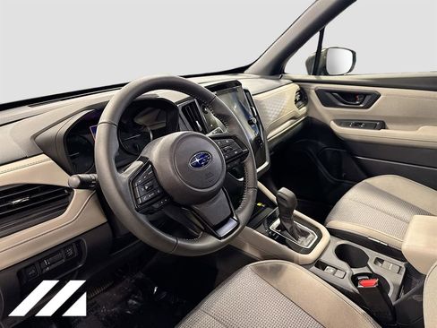 Certified 2025 Subaru Forester Premium AWD/4WD image 9