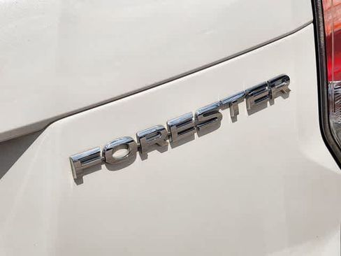 Used 2018 Subaru Forester 2.5i Premium AWD/4WD image 6