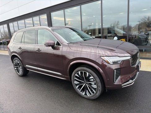 New 2026 Volvo XC90 B6 Plus image 1
