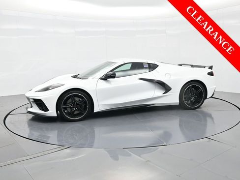 Used 2022 Chevrolet Corvette Stingray Premium Cpe w/ Z51 Performance Package image 10