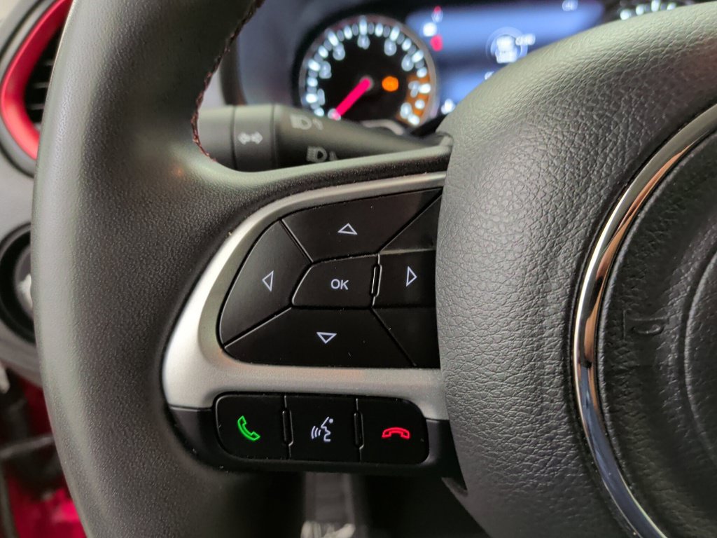 Used 2023 Jeep Renegade Trailhawk AWD/4WD image 28
