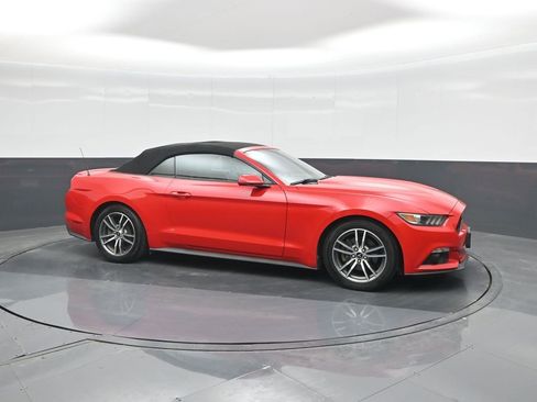 Used 2015 Ford Mustang Premium image 10
