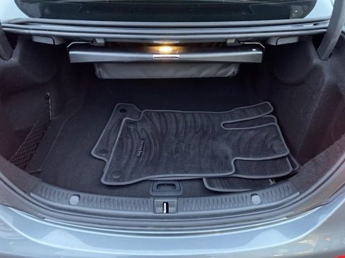 Used 2020 Mercedes-Benz E 350 Sedan image 5