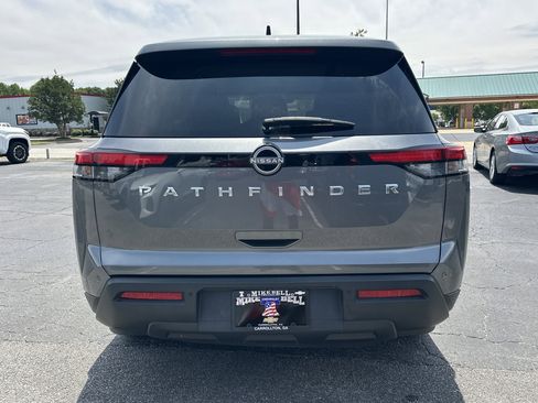 Used 2024 Nissan Pathfinder S FWD image 7