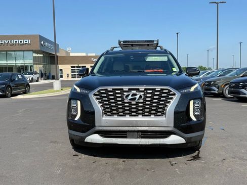 Used 2022 Hyundai Palisade SEL w/ 8P Bench Seat Package FWD image 2