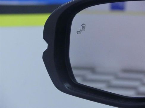 Used 2025 Honda HR-V EX-L image 25