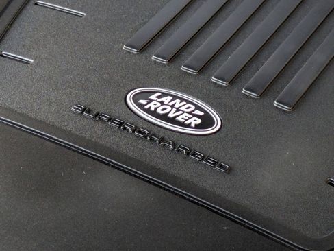 Used 2020 Land Rover Range Rover Velar R-Dynamic S image 24