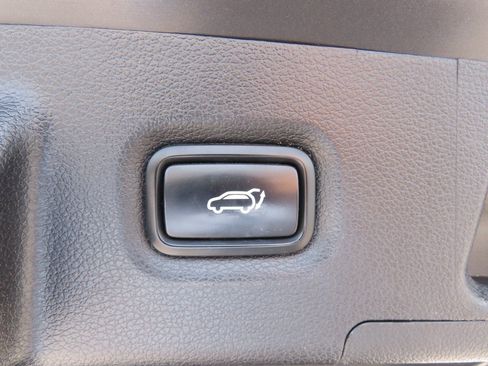Used 2021 Hyundai Santa Fe SEL w/ Convenience + Premium Package FWD image 14