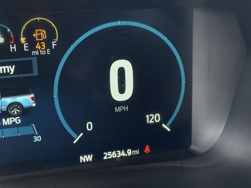 Used 2023 Ford F150 Lariat w/ Trailer Tow Package image 16