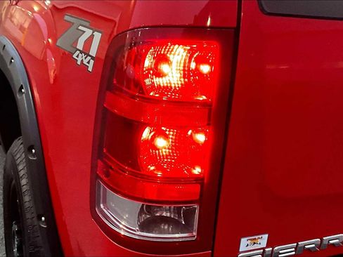 Used 2012 GMC Sierra 2500 SLT image 32