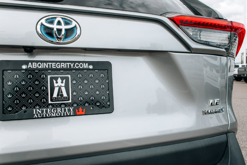 Used 2022 Toyota RAV4 LE AWD/4WD image 10